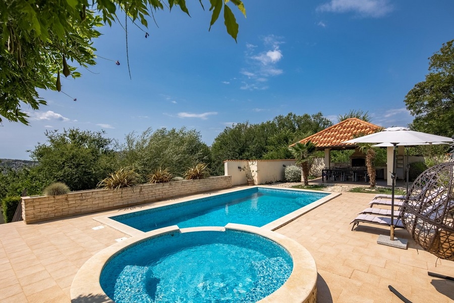 Biens immobiliers Croatie - maison H3732 près de Crikvenica.
