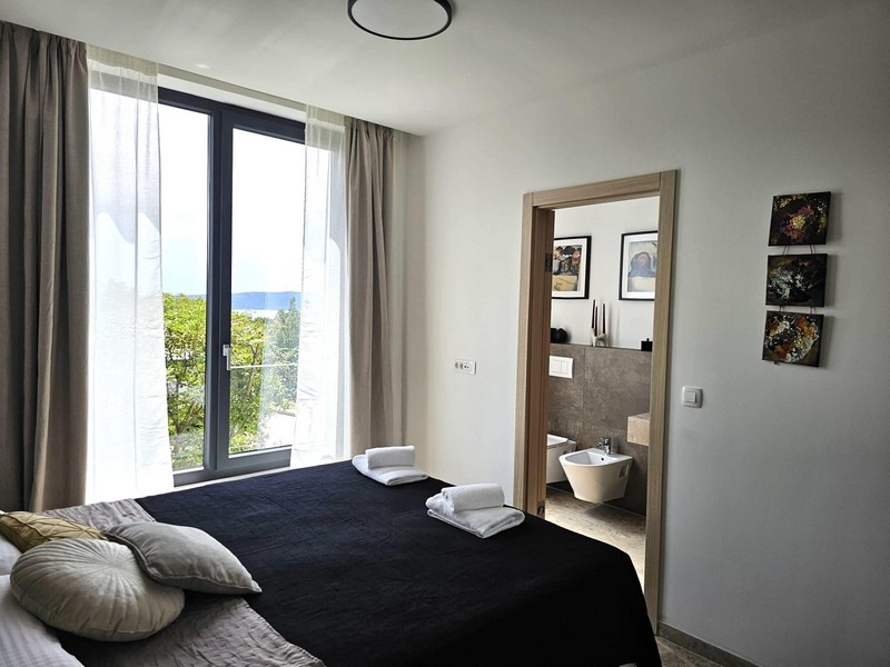 Chambre avec vue mer et salle de bains privative