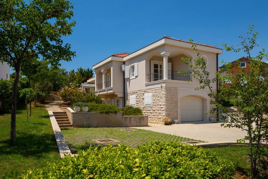 Villa élégante en Croatie - Panorama Scouting propose H3770 à la vente.