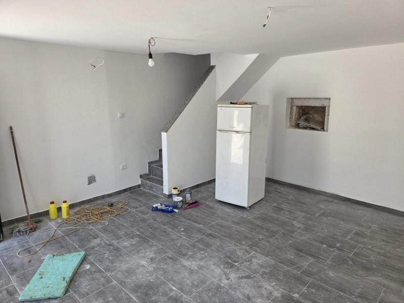 Séjour au rez-de-chaussée pendant les finitions