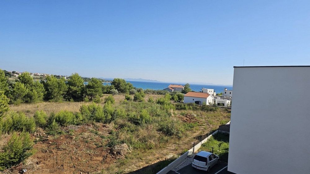 Vue mer depuis le balcon de la villa neuve H3778 près de la plage de Privlaka.