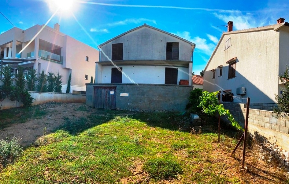 Gros œuvre à vendre en Croatie.