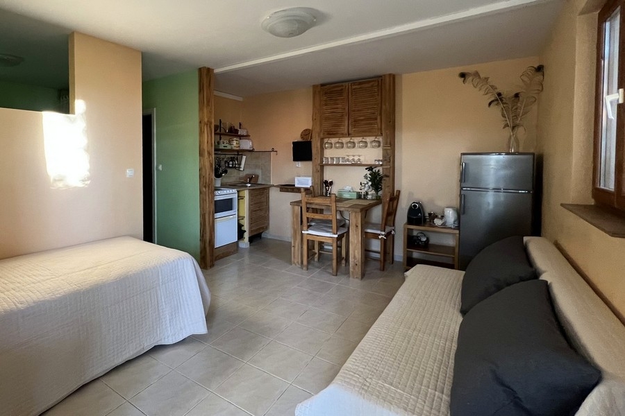Studio avec kitchenette et espace nuit