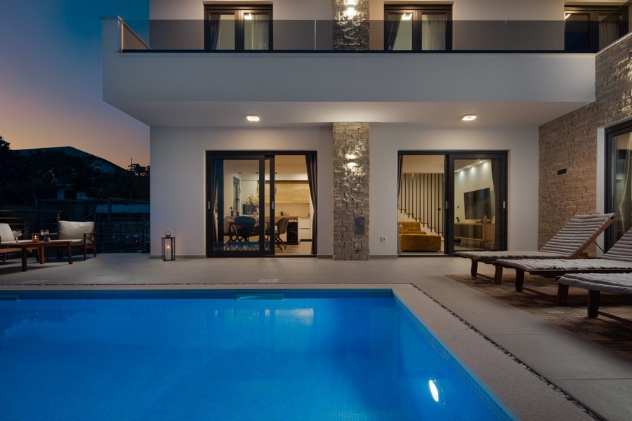 Villa avec piscine près de Split en Croatie à vendre - H3825.
