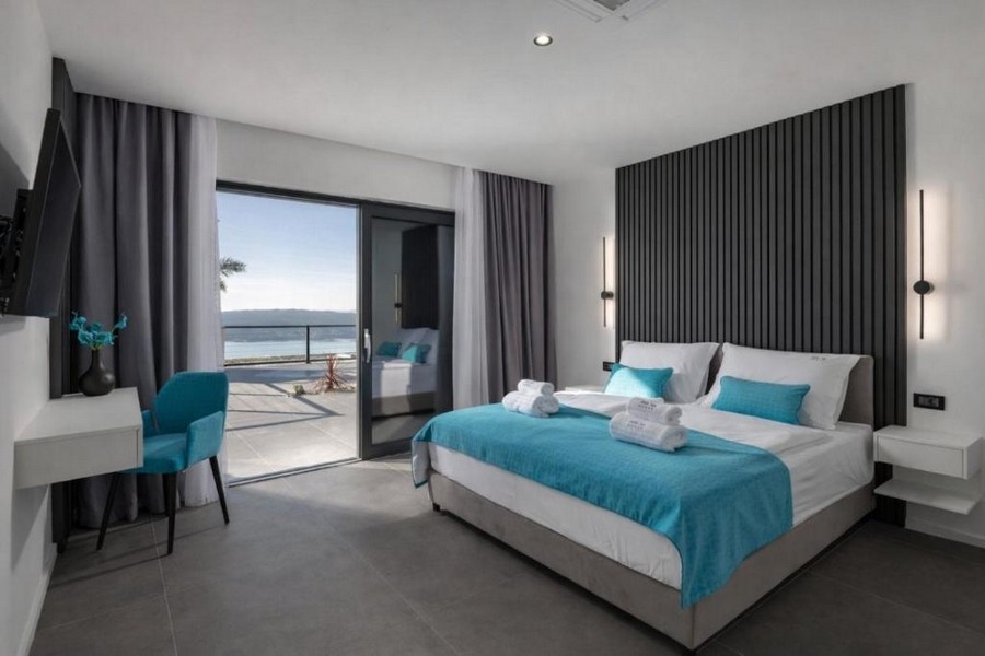 Chambre avec vue mer et accès à la terrasse