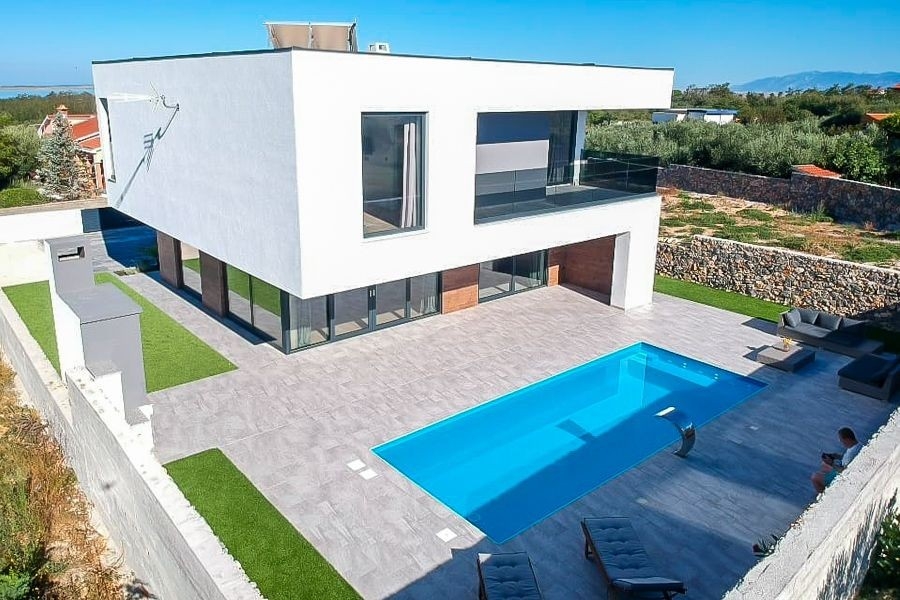 Villa dans un cadre calme près de Zadar à vendre.
