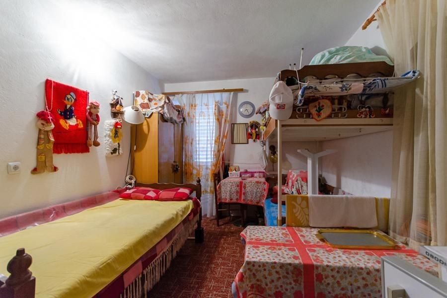 Chambre avec lit superposé