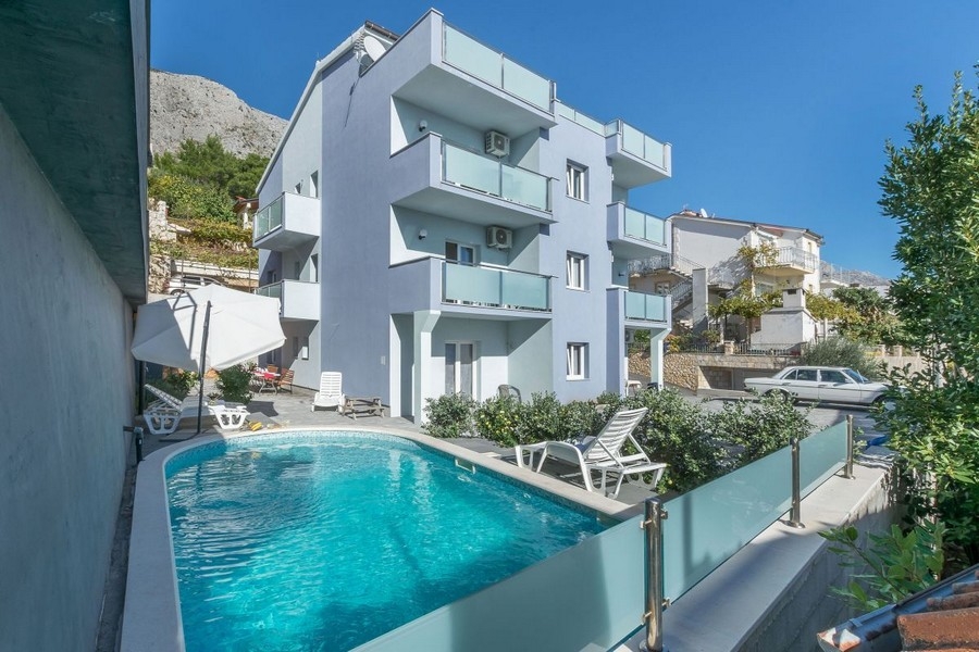 Immeuble d'appartements H3865 près d'Omis en Croatie à vendre - Panorama Scouting.