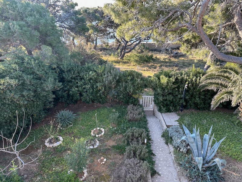 Maison avec accès à la mer à vendre en Croatie sur Pag.