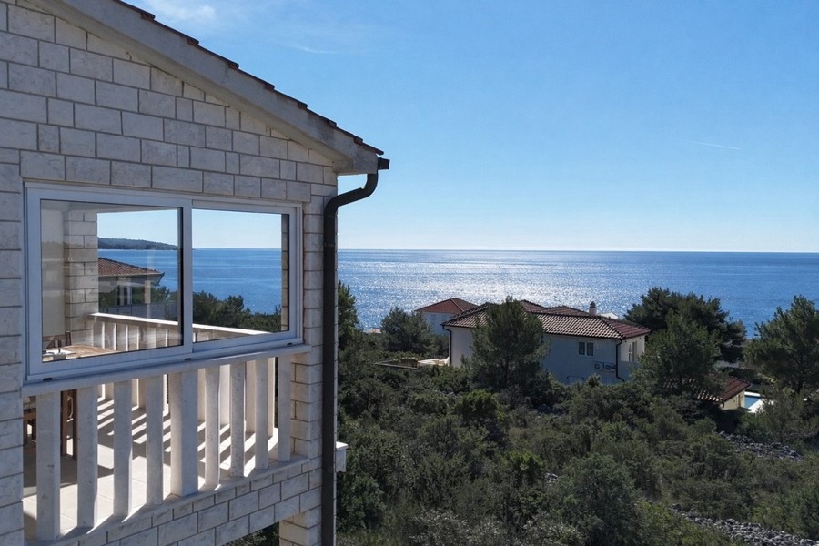 Maison avec vue mer près de Rogoznica, Dalmatie.