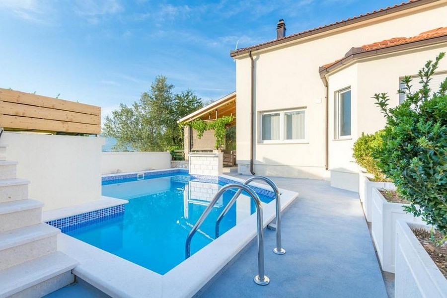 Maison avec piscine à vendre sur Ciovo en Croatie - Panorama Scouting H3894