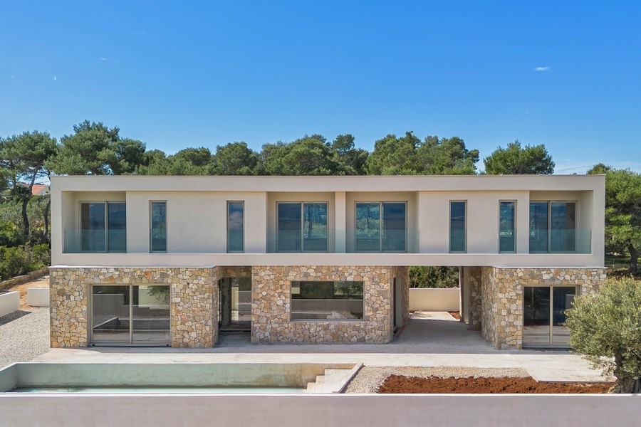 Villa moderne avec piscine en Croatie - H3898 sur Solta.