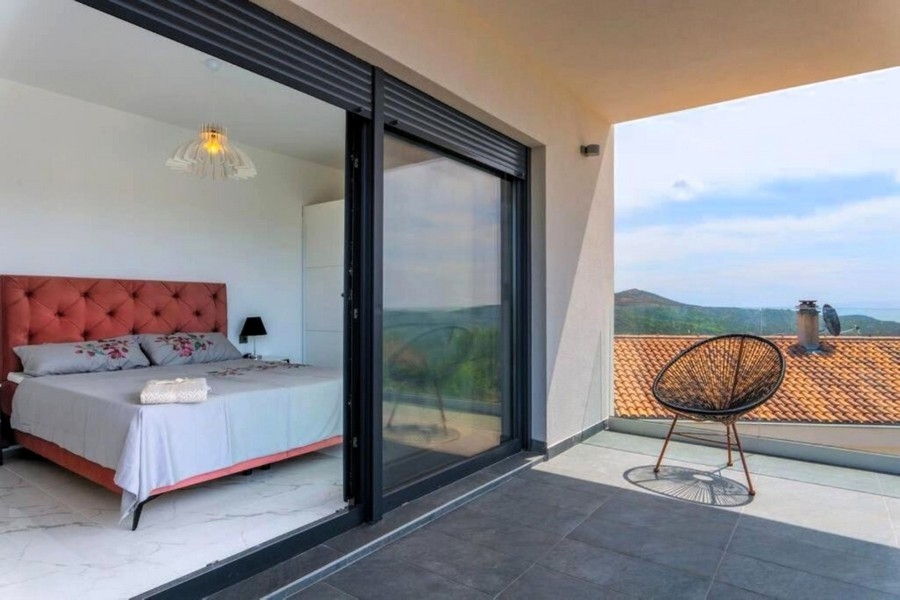 Terrasse et chambre