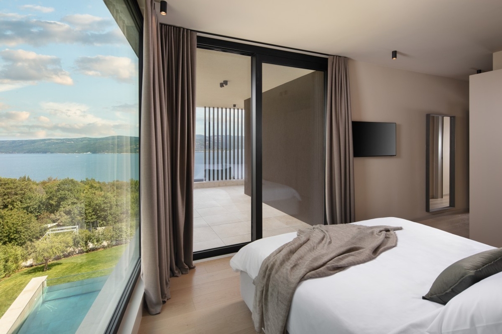 Chambre avec vue mer et accès à la terrasse