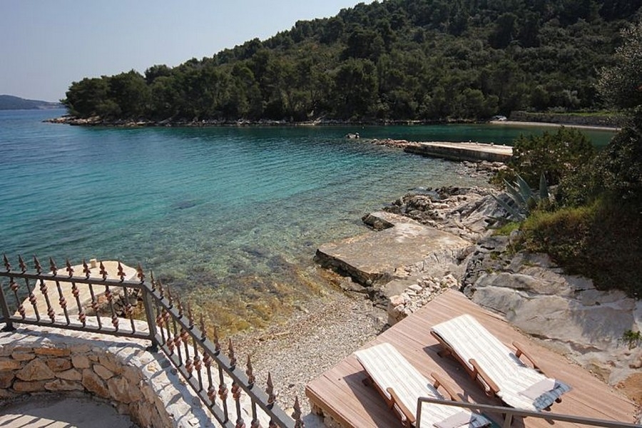 Maison en 1re ligne sur la mer en Croatie - Panorama Scouting H3919.
