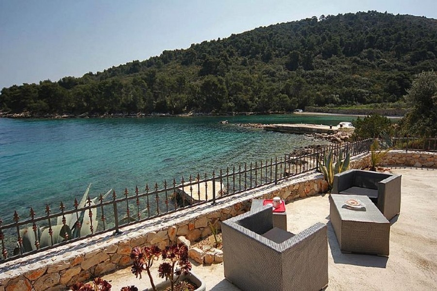 Biens immobiliers directement en bord de mer en Croatie.