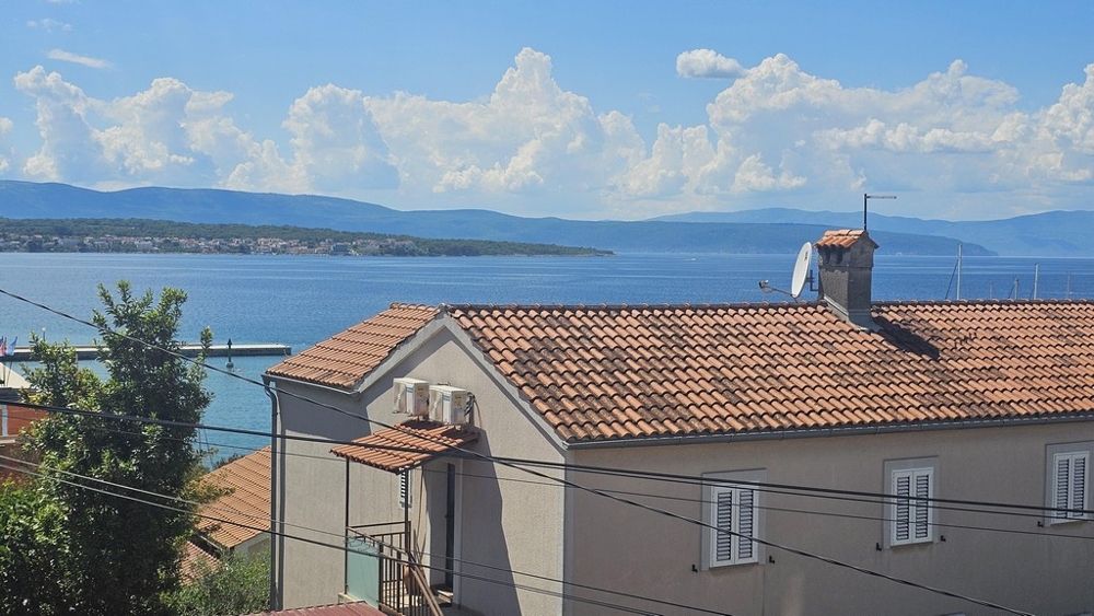 Vue mer depuis une maison dans le golfe du Kvarner
