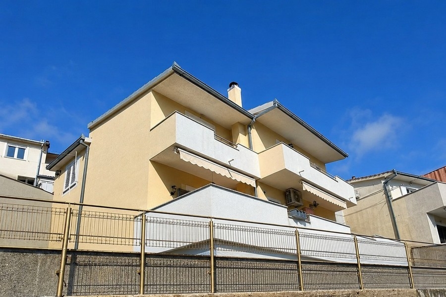 Immeuble d'habitation collectif à Split avec balcons