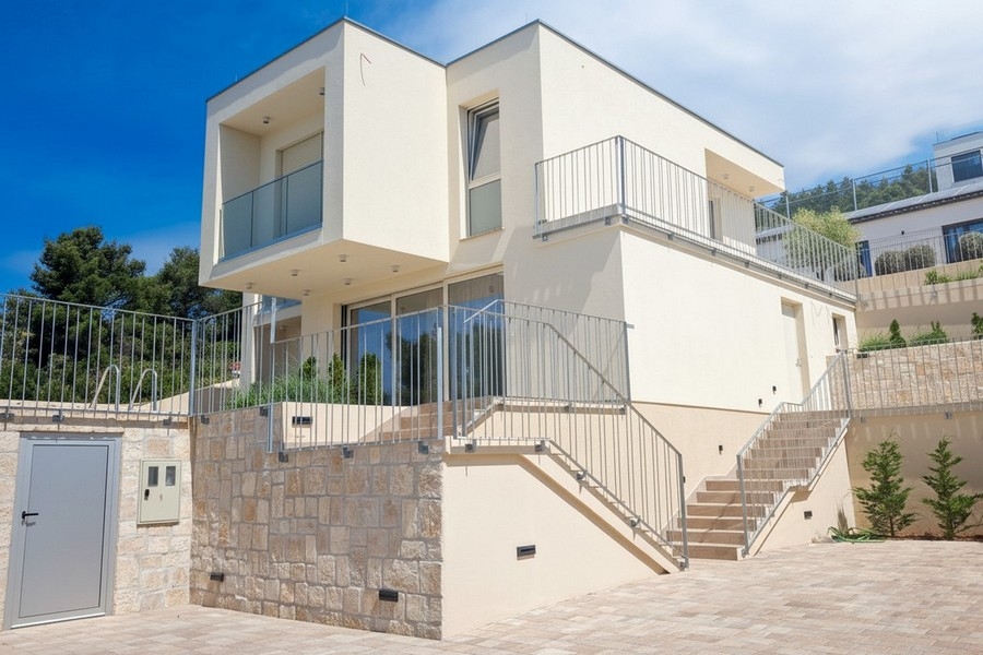 Vue extérieure de la villa H3959 avec piscine en Croatie