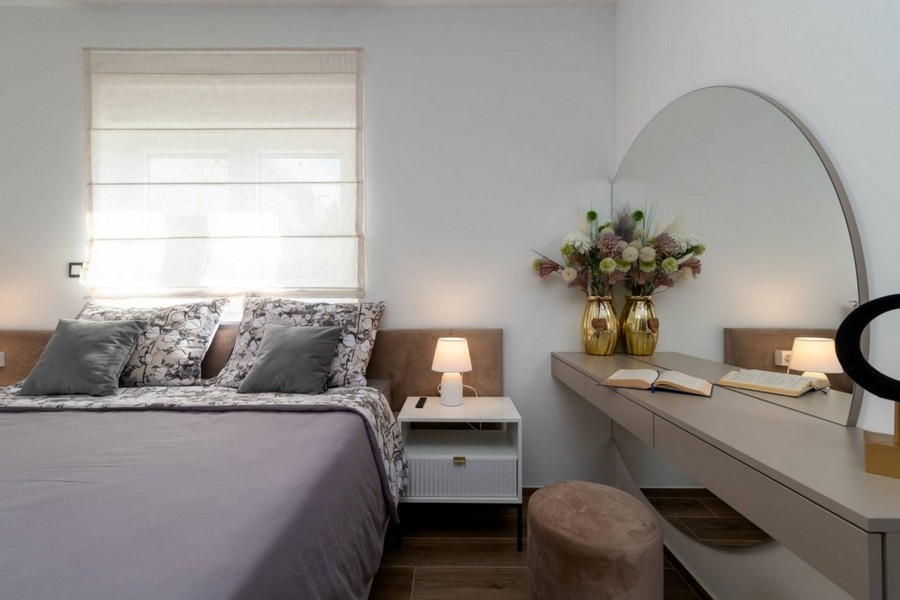 Chambre avec coiffeuse