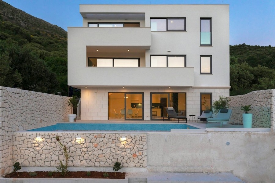 Villa de luxe avec piscine éclairée près de Dubrovnik