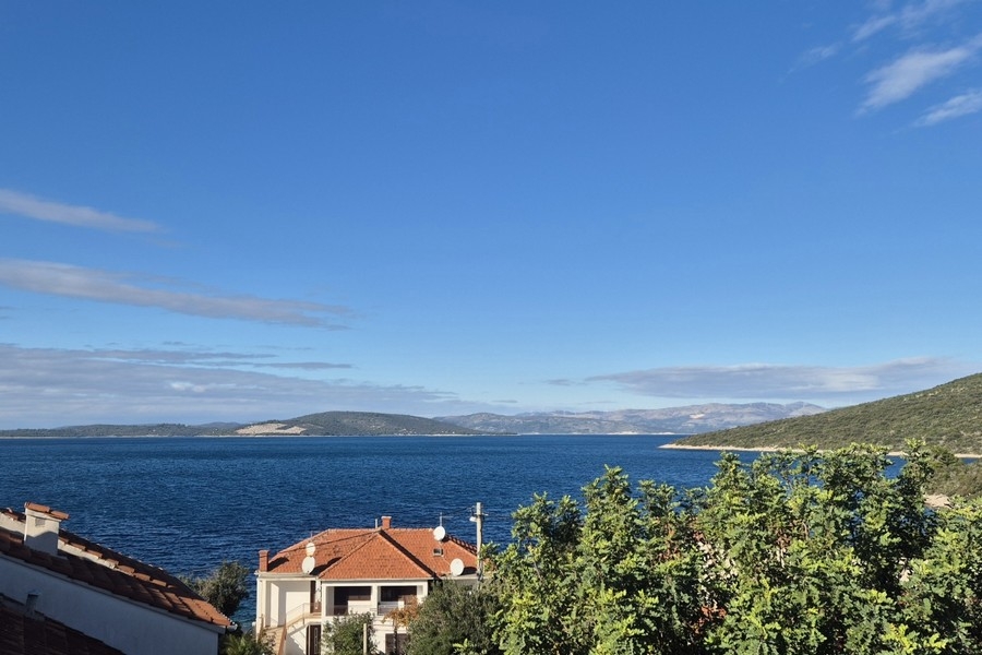 Vue mer sur Solta