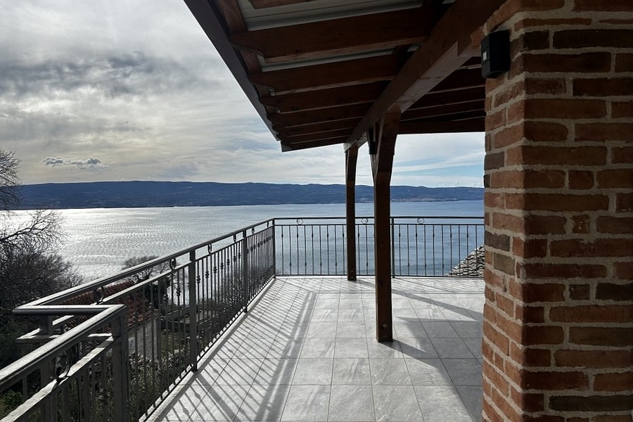 Terrasse avec vue mer