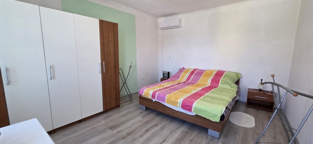 Chambre avec penderie en Croatie