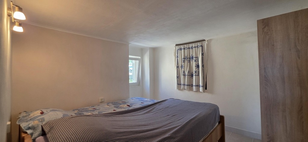 Chambre avec fenêtre