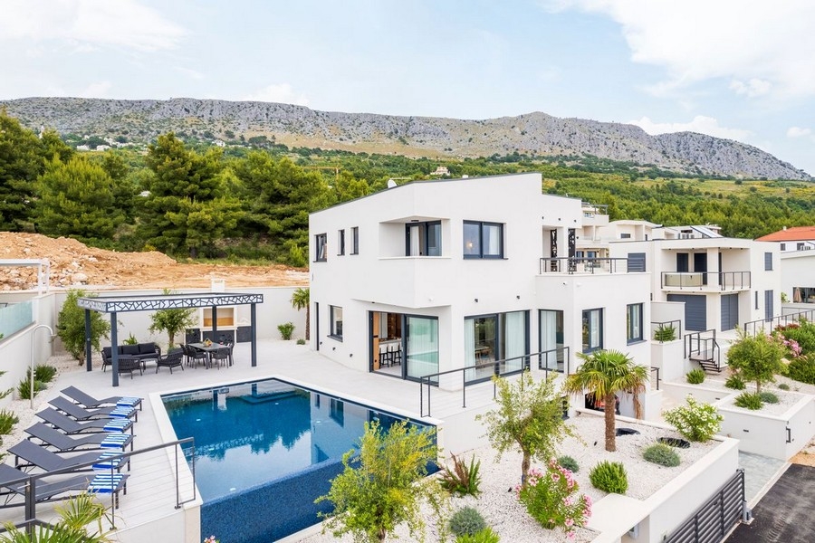 Villa neuve avec piscine et terrasse à Podstrana