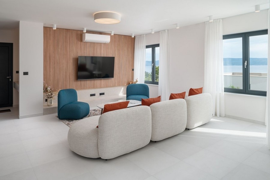Salon avec vue mer en Croatie