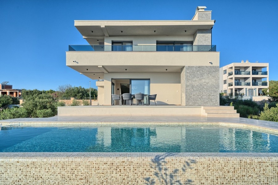 Villa de luxe moderne avec piscine à Primosten