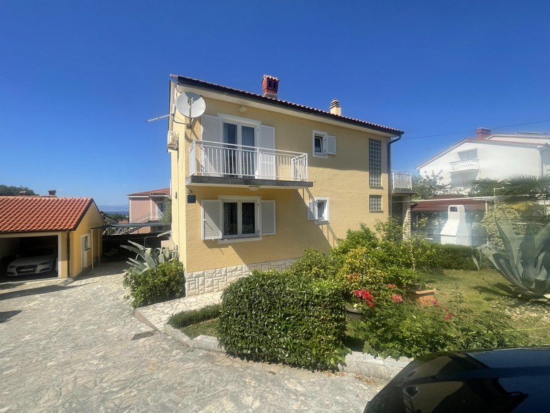 Maison individuelle avec jardin à Malinska