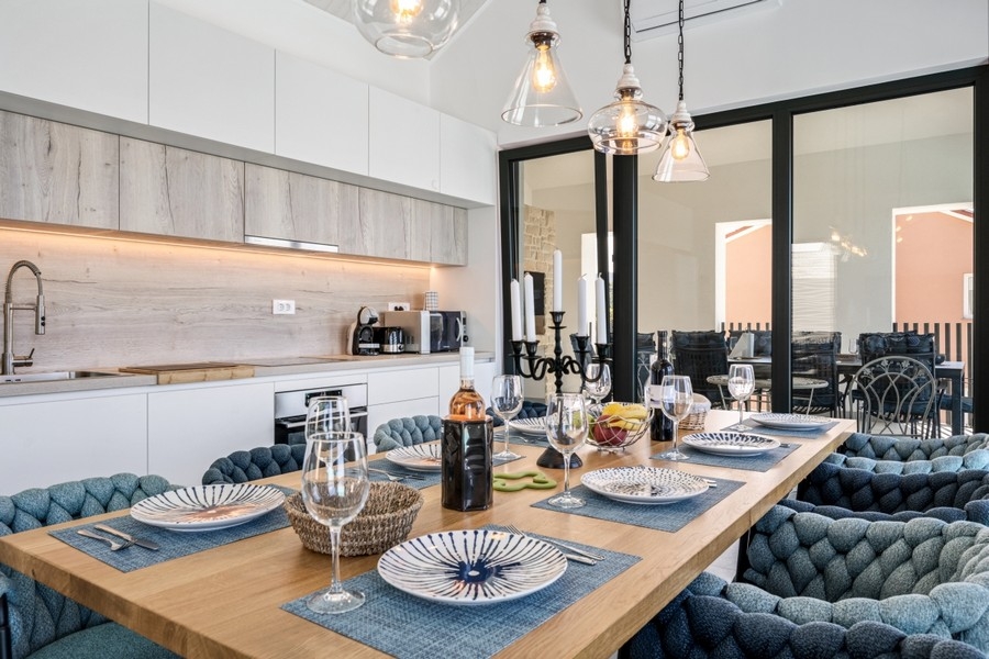 Cuisine moderne avec coin repas