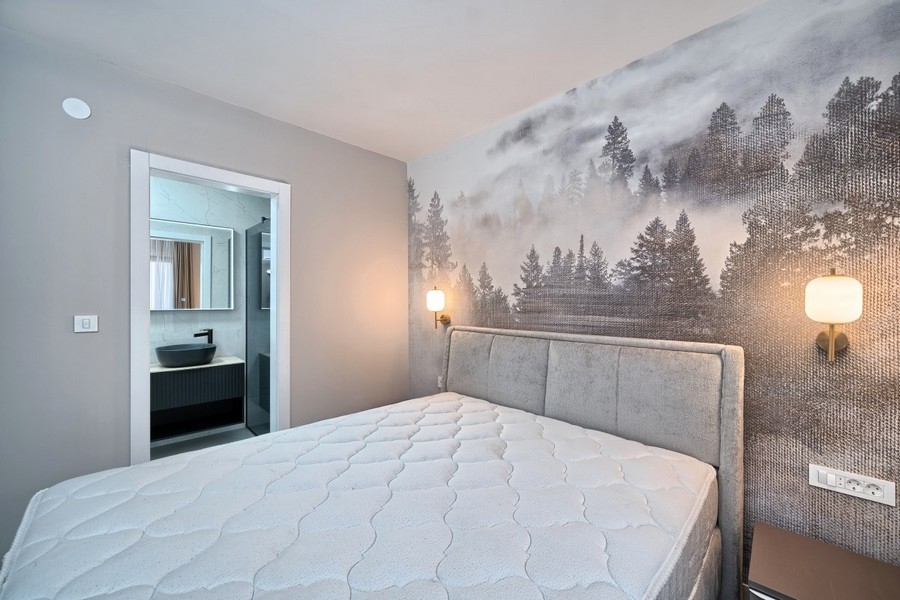 Chambre avec salle de bains attenante