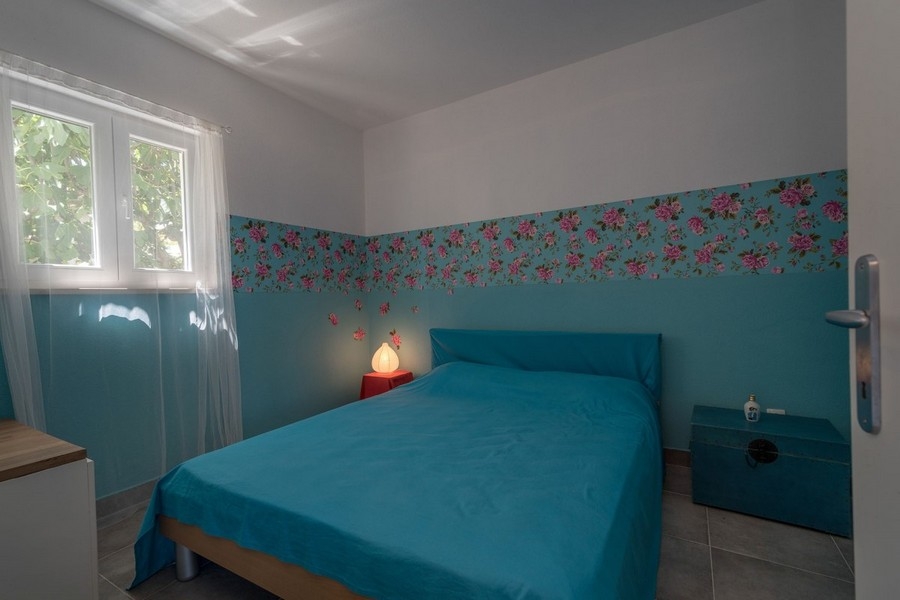 Chambre avec lit double