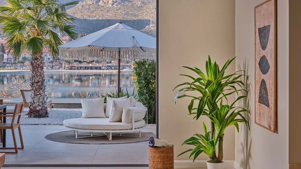 Vue sur la terrasse avec vue mer