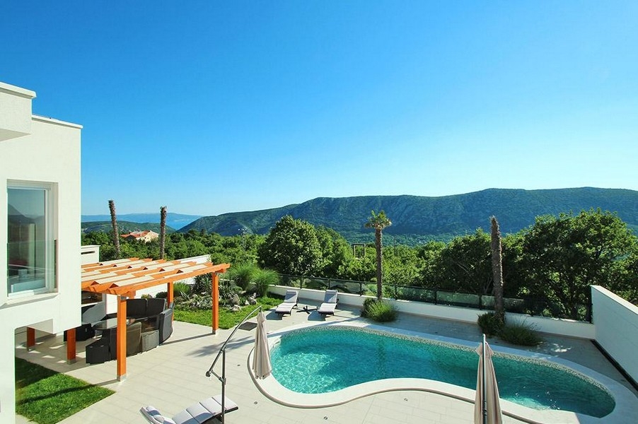 Vue panoramique sur le paysage et la mer