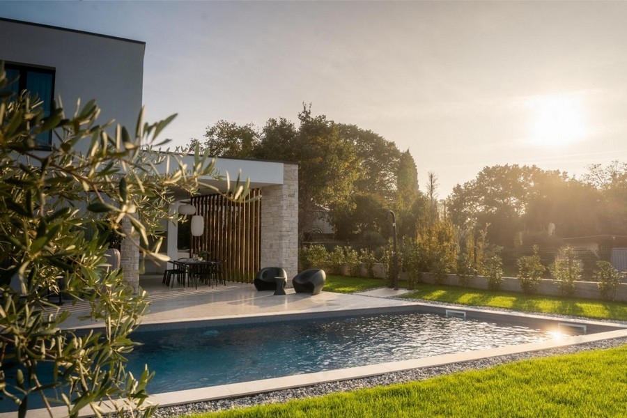Piscine avec olivier le soir