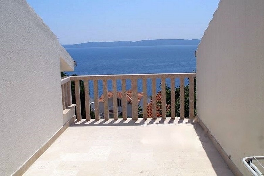 Toit-terrasse avec vue mer sur Ciovo