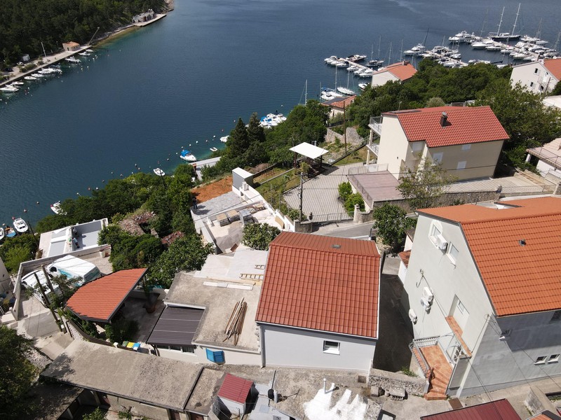 Maisons en bord de mer à Jadranovo