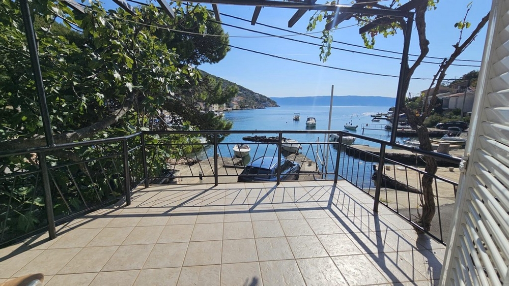 Terrasse avec vue sur la mer