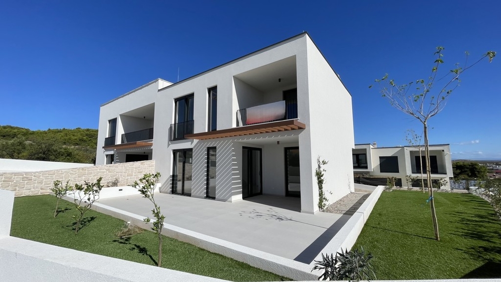 Maison à vendre en Croatie - maison jumelée avec jardin à Vodice