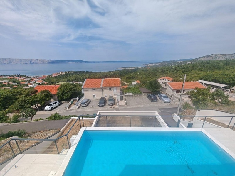 Villa avec piscine et vue mer à Klenovica près de Novi Vinodolski