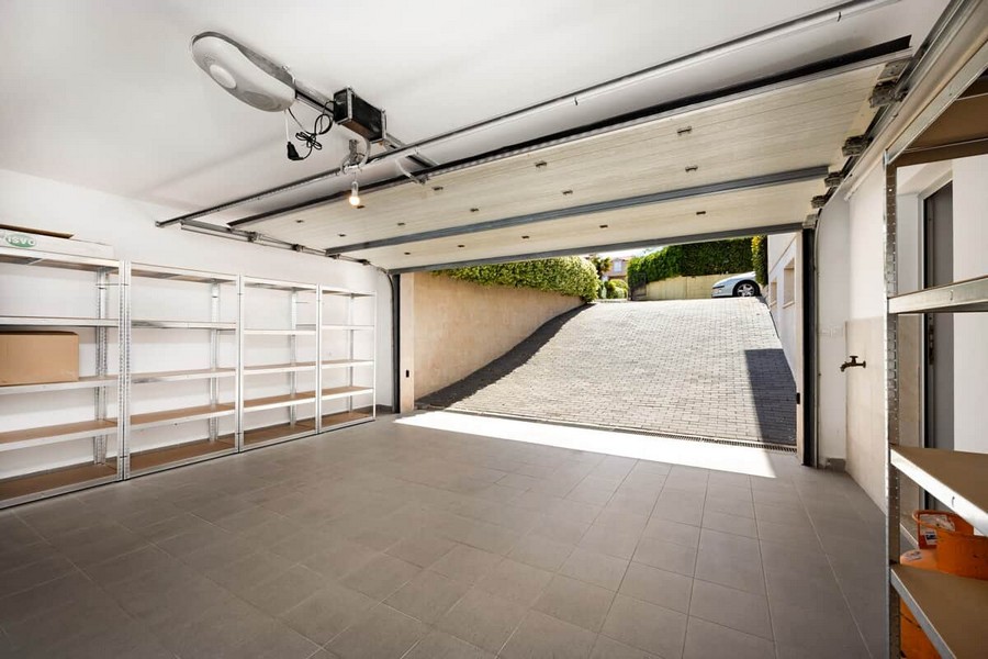Garage pour deux véhicules