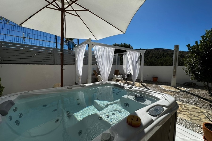 Jacuzzi avec parasol