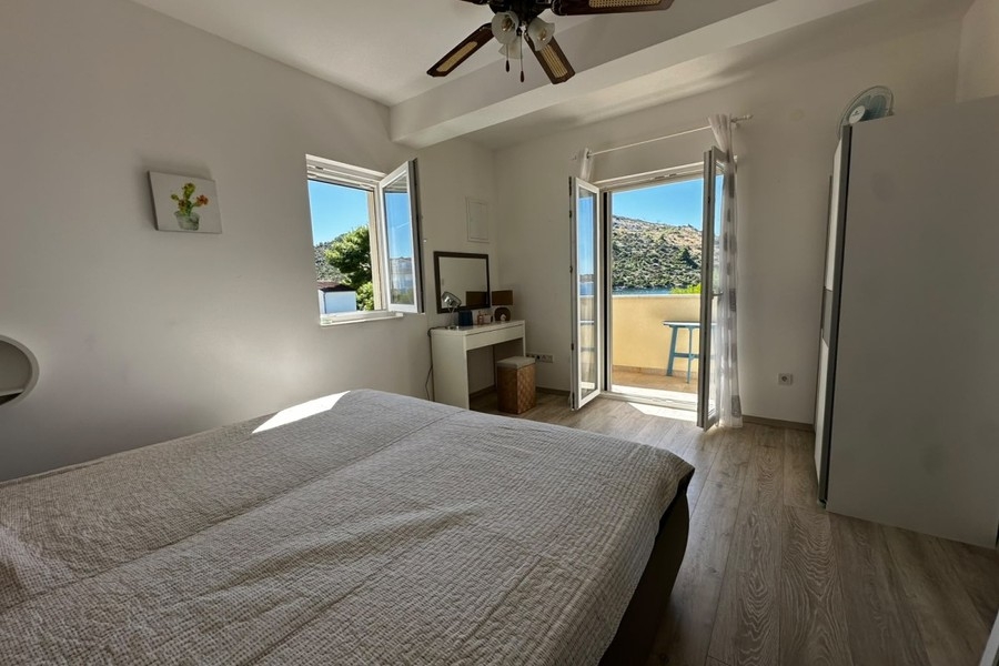 Chambre avec accès au balcon
