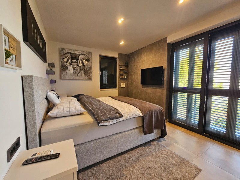 Chambre avec volets