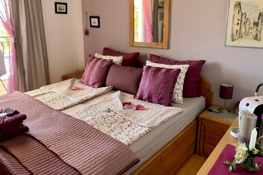 Chambre avec lit double