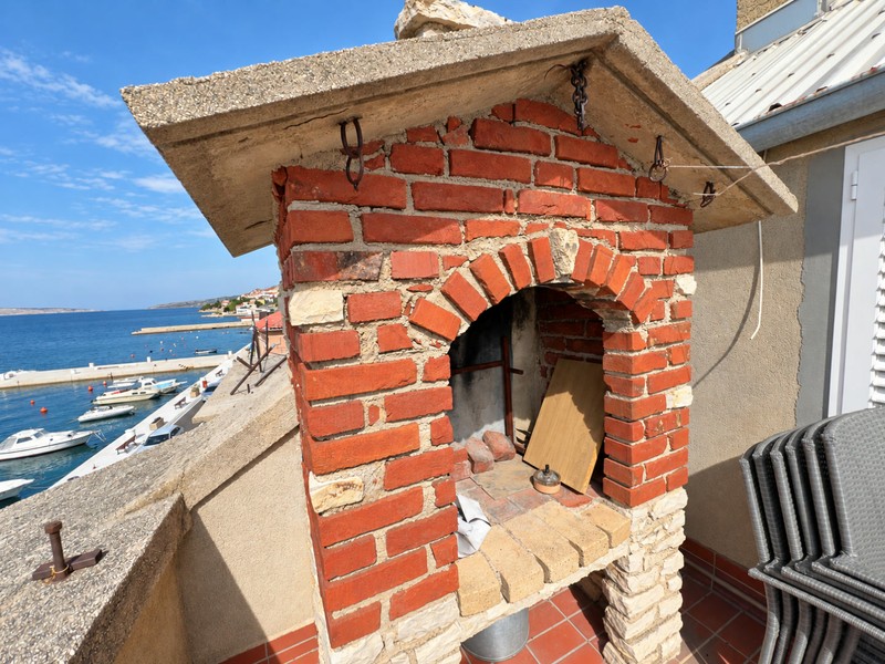Grill maçonné sur le toit-terrasse